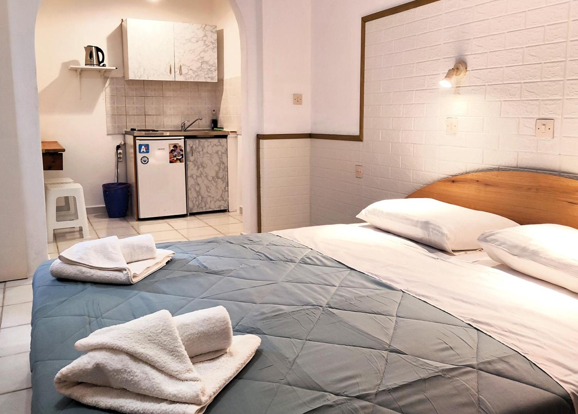 Eleni Apartments Sant George Beach Агиос-Георгиос Экстерьер фото