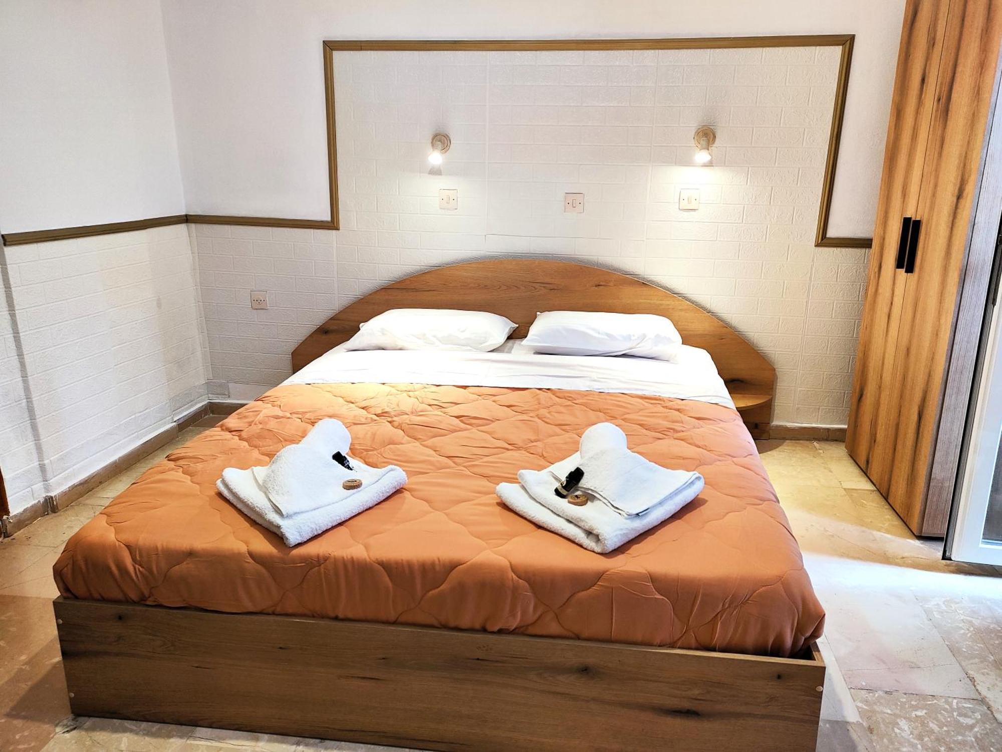 Eleni Apartments Sant George Beach Агиос-Георгиос Экстерьер фото