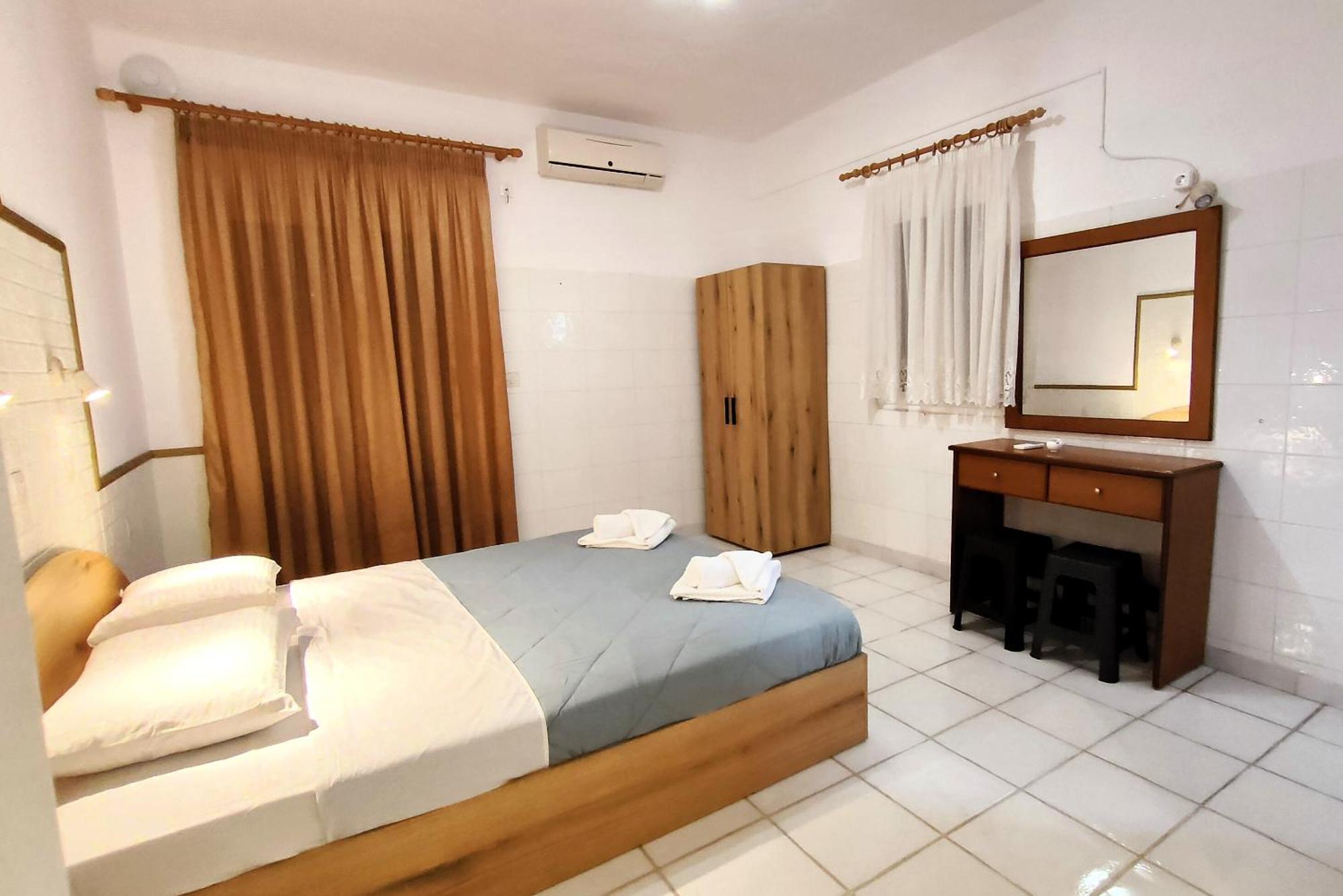 Eleni Apartments Sant George Beach Агиос-Георгиос Экстерьер фото